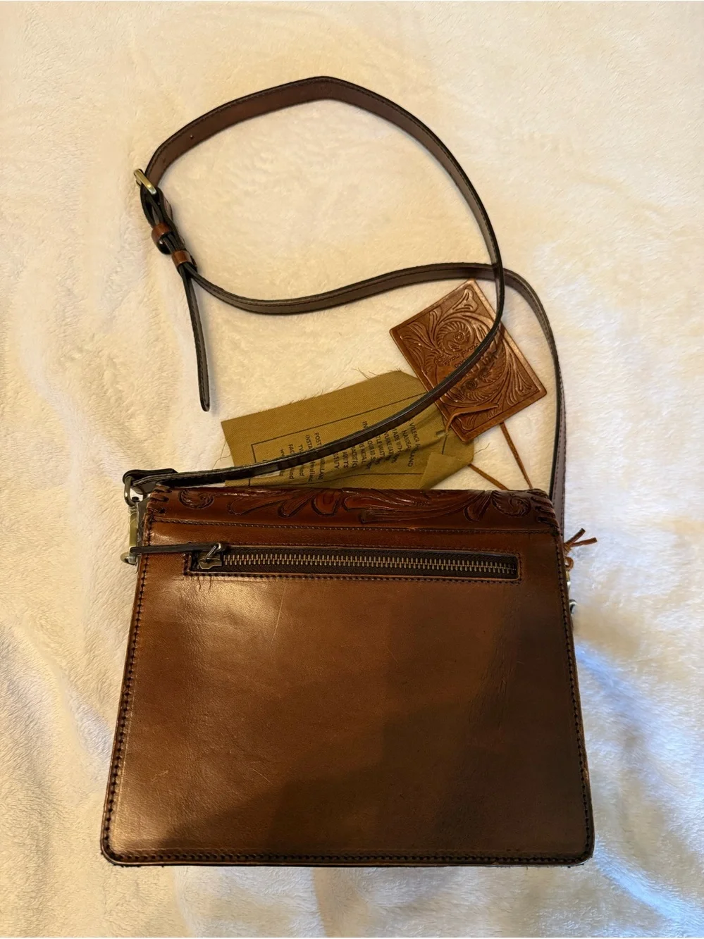 Vilenca Holland Leather Tooled Crossbody Bag - Brown. NWT